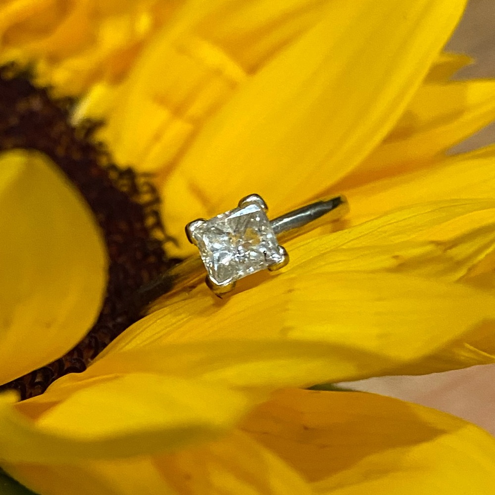 Princess cut engagement ring in white gold
